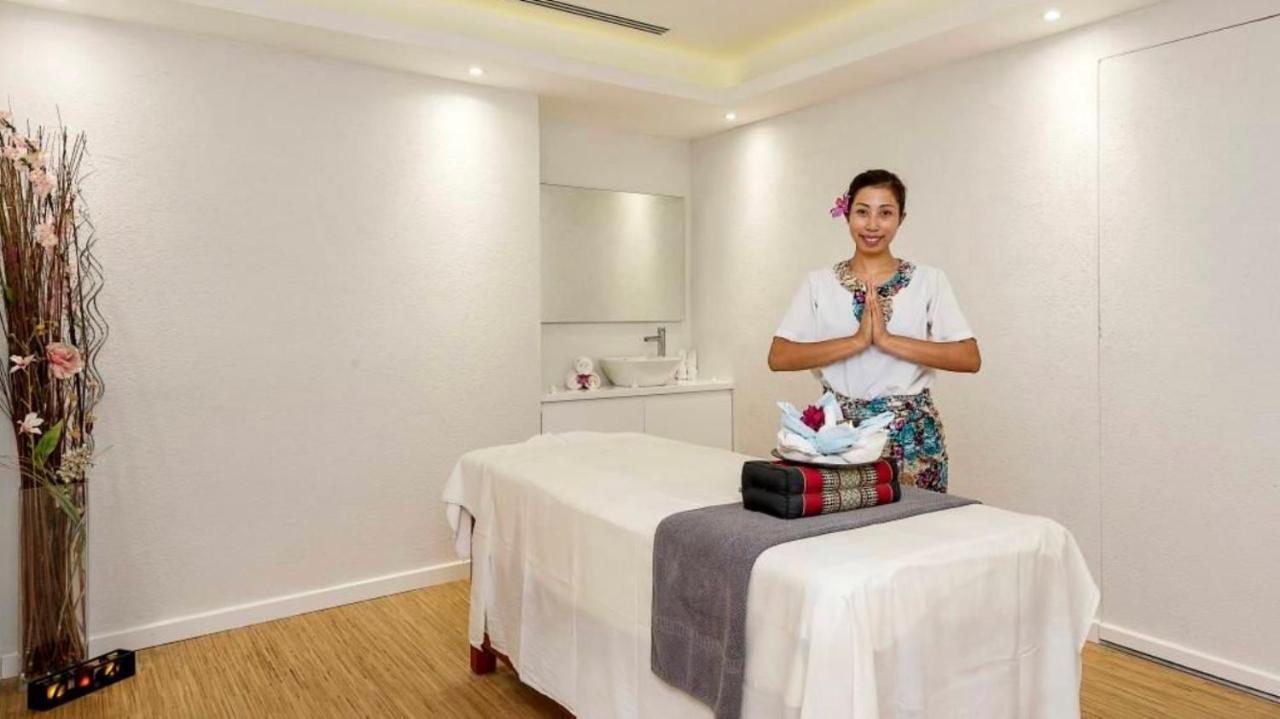 Aphrodite Beachfront Apartment Ghaziveran Bagian luar foto